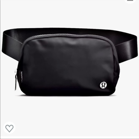 lululemon athletica Handbags - NWT Lululemon Everywhere Belt Bag